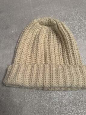 Cream Off White Ribbed Knit Beanie Cuffed Hat Winter Fall Neutral Skull Cap Y2K